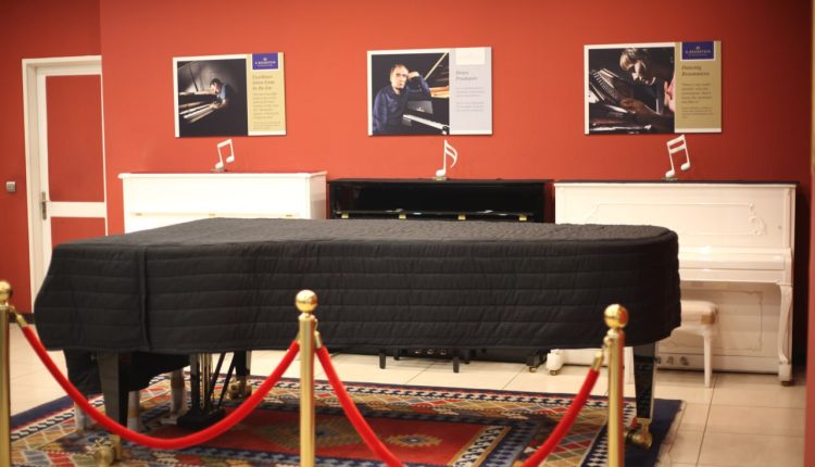 گالری پیانو طنین