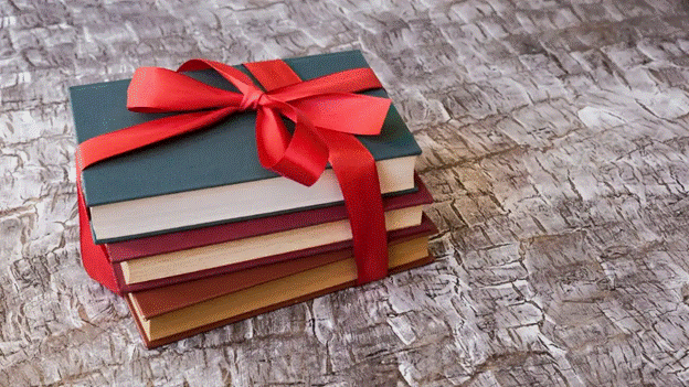 خرید کتاب یکی از بهترین هدیه برای روز زن