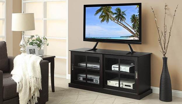 بورس میز تلویزیون تهران؛ بازار مبل یافت‌آباد