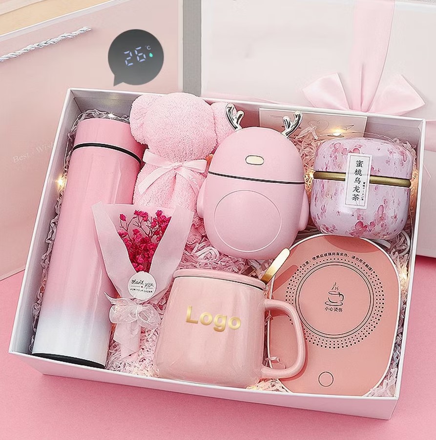 بهترین کادو برای دختر 20 ساله