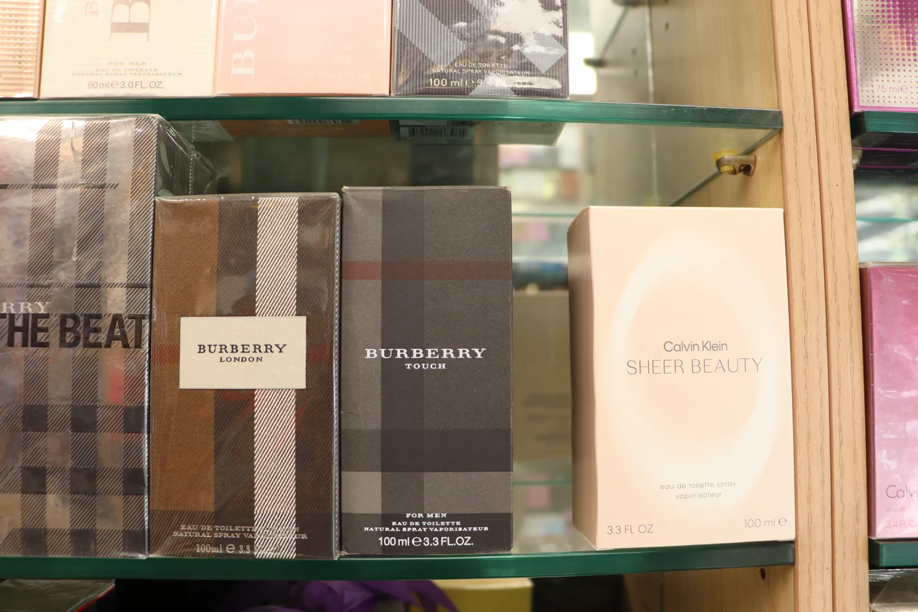 خرید عطر کلوین کلاین اصل